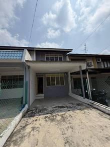 Jalan Keembong, Johor Bahru的房屋，照片1