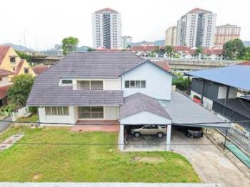 Bungalow at Taman Ampang Utama, Ampang, photo 2