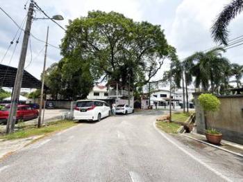 Bungalow at Taman Ampang Utama, Ampang, photo 5