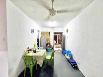 Pangsapuri Sri Mutiara, Putra Heights的平层住宅，照片7