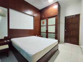Rumah Bandar di Taman Bukit Cheng, Cheng, foto 5