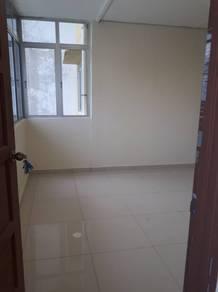 PKNS seksyen 24, Shah Alam的平层住宅，照片3
