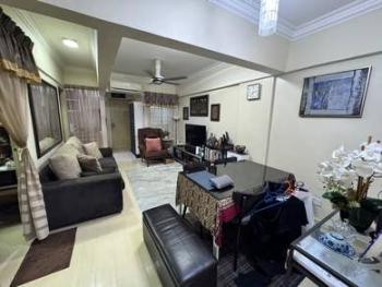 Flat PKNS Seksyen 24, Shah Alam的平层住宅，照片2