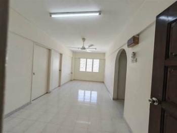 Apartment at Medan Tengku Block 1, Jelutong, photo 2