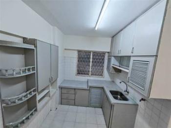 Apartment at Medan Tengku Block 1, Jelutong, photo 1