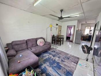 Flat at Gugusan Seroja, Kota Damansara, photo 2