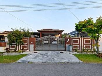 Taman Perwira, Sikamat的独立式洋房，照片2