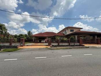 Banglo di TAMAN TUNKU SARINA, Jitra, foto 1