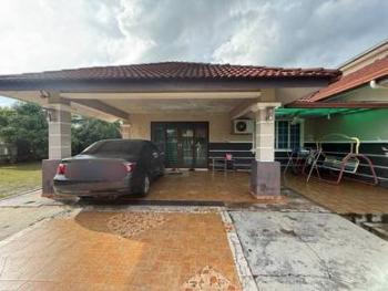 Banglo di TAMAN TUNKU SARINA, Jitra, foto 2