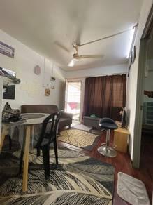 Flat at Sungai Batu (Blok 8), Teluk Kumbar, photo 4
