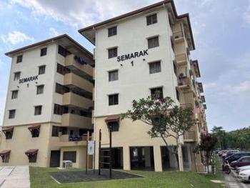 Pangsapuri Semarak, Setia Alam的公寓，照片1