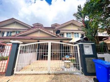 Seksyen 7, Jalan Kristal, Shah Alam的房屋，照片1