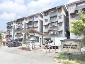 Apartmen di Putra Indah, Seri Kembangan, foto 8