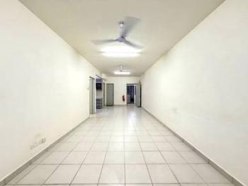 Living & dining – Apartment at PANGSAPURI SERI UTAMA, Puchong, photo 5