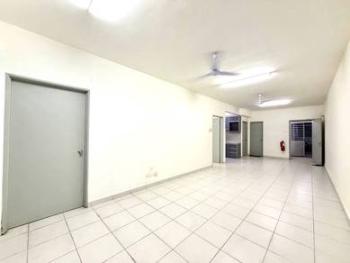 Living & dining – Apartment at PANGSAPURI SERI UTAMA, Puchong, photo 4