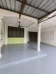 阳台 – Taman Bukit Kepayang, Seremban的房屋，照片4