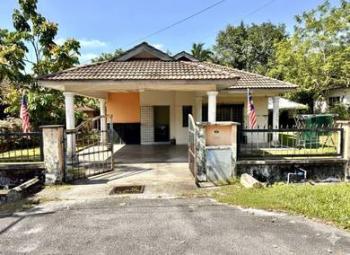 Bungalow at Taman Tasik Semenyih, Semenyih, photo 1
