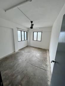 Flat at Desa Serdang, Seri Kembangan, photo 3