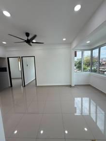 Jalan Camar, Taman Perling, Perling的平层住宅，照片8