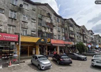Taman Perindustrian Puchong Utama, Puchong的平层住宅，照片1