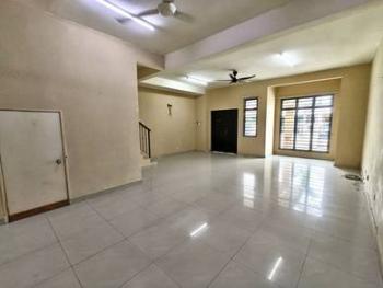 Rumah di Warisan Indah, Sepang, foto 4