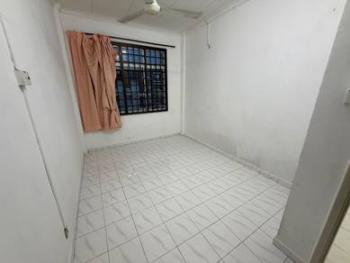 Apartment at Ria 1, Taman Megah Ria, Masai, photo 5