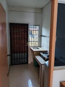Lorong Desa Senadin 2C, Miri的房屋，照片4