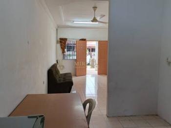 Lorong Desa Senadin 2C, Miri的房屋，照片3