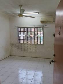 Lorong Desa Senadin 2C, Miri的房屋，照片6