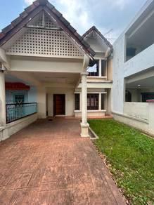 JALAN UTAMA, MUTIARA RINI, Johor Bahru的房屋，照片1