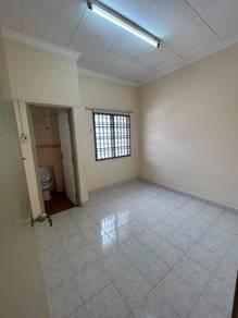 JALAN UTAMA, MUTIARA RINI, Johor Bahru的房屋，照片6
