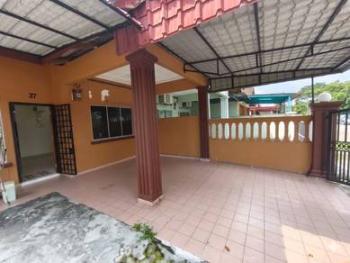 Rumah di Jalan Nenas, Taman Kota Masai, Pasir Gudang, foto 3