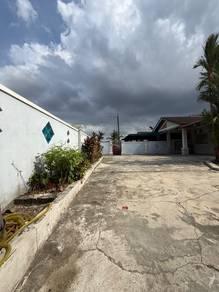 Rumah di Jalan Jambu, Taman Kota Masai, Pasir Gudang, foto 5