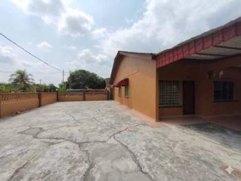 Rumah di Jalan Nenas, Taman Kota Masai, Pasir Gudang, foto 2