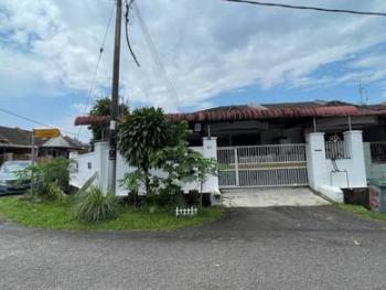 Rumah di Jalan Rumbia Taman Daya, Tebrau, foto 2