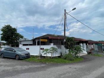 Rumah di Jalan Rumbia Taman Daya, Tebrau, foto 3