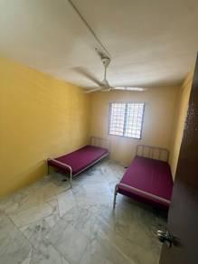 Flat at PKNS Seksyen 7, Shah Alam, photo 1