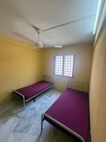 Flat at PKNS Seksyen 7, Shah Alam, photo 2