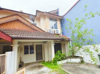 Luaran – Rumah di Lorong Az-Zaharah 10, Puncak Alam, foto 1