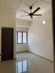 Rumah di Taman Putra Indah, Seri Kembangan, foto 4