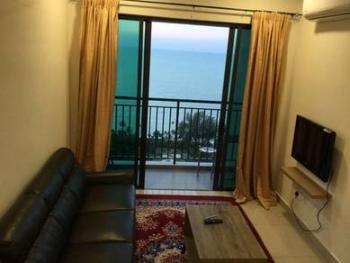 Apartment at Iconic Vue, Batu Ferringhi, photo 1