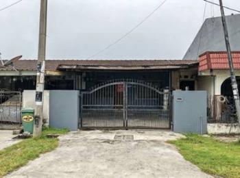House at Taman Greenwood, Batu Caves, photo 1