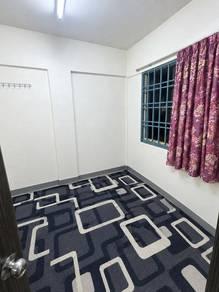 Bilik tidur – Pangsapuri di Flat Balau, Johor Bahru, foto 3