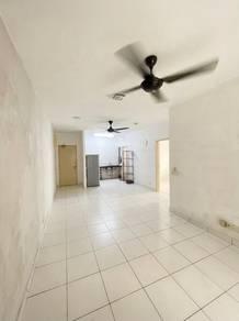 Apartment at Pangsapuri Seri Pinang, Setia Alam, photo 6