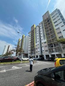 Apartment at Pangsapuri Seri Pinang, Setia Alam, photo 2
