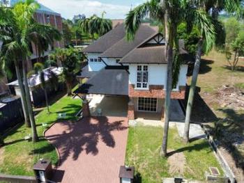 Bungalow at Perdana Lakeview East, Cyberjaya, photo 2