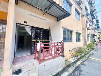 Apartment at Seri Mewah, Blok B, Kajang, photo 1