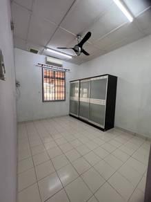Bedroom – House at Jalan 22, Johor Bahru, photo 5