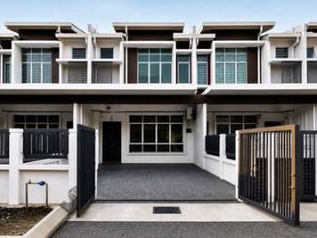 Rumah di Bandar Hillpark, Puncak Alam, foto 1