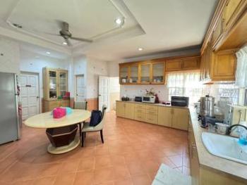 Kitchen – Bungalow at Desa 6/10, Rawang, photo 3